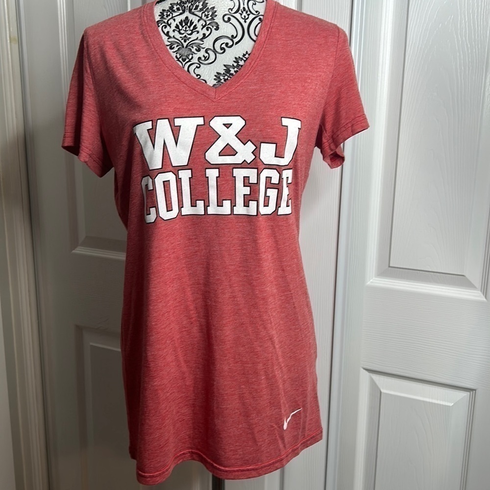 Nike W&J College Red‎ White V Neck T Shirt Short Sleeve M
